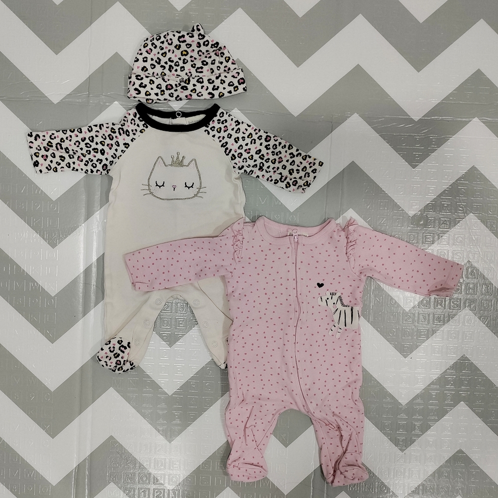 First Impressions | 2 newborn baby girl polka dots and cheetah outfits